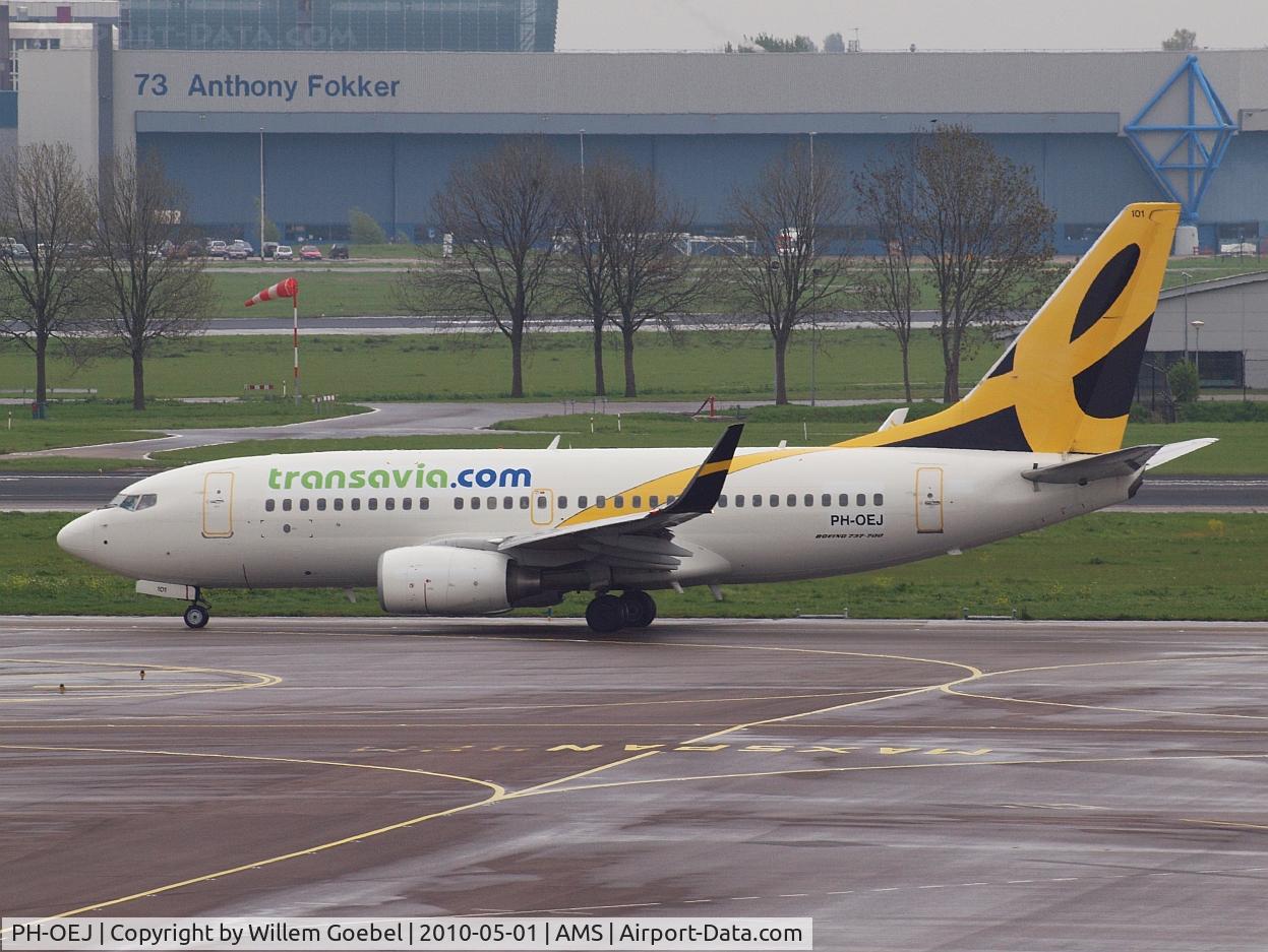 PH-OEJ, 2005 Boeing 737-7BD C/N 33920, Ready for take off of the  