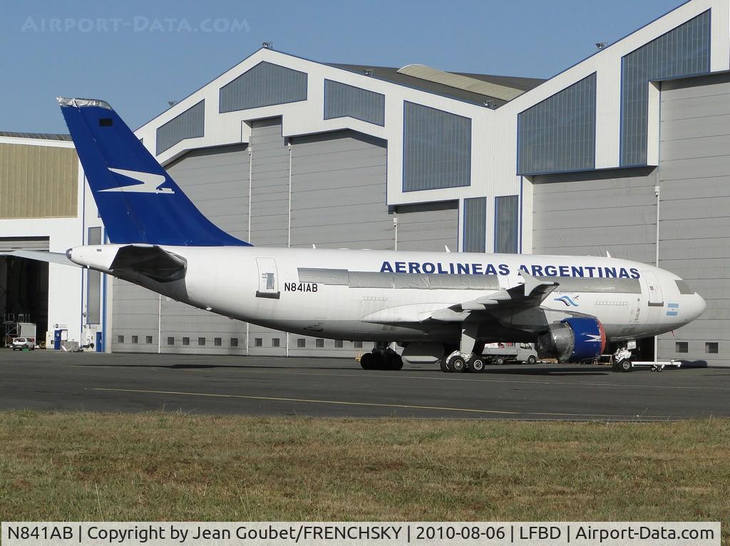 N841AB, 1993 Airbus A310-324 C/N 686, Sogerma parking