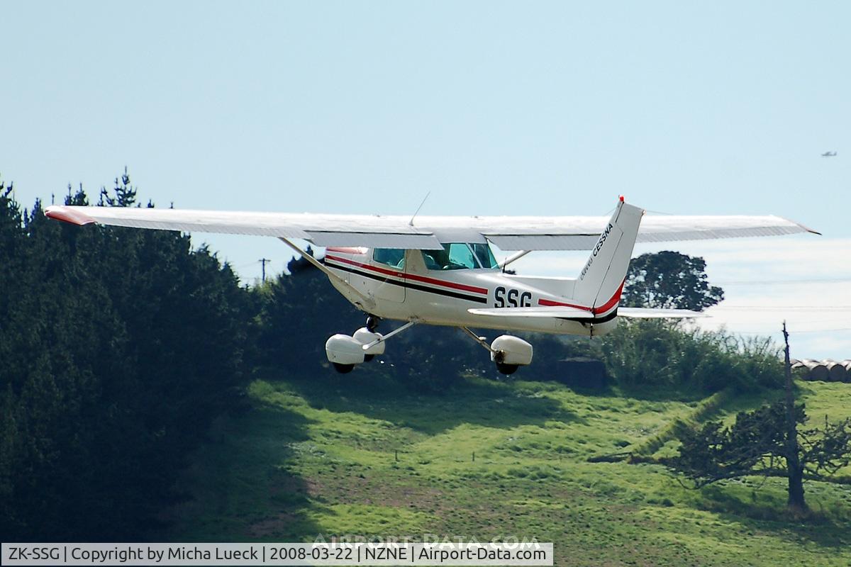 ZK-SSG, Cessna 152 C/N 15285466, At North Shore Aerodrome