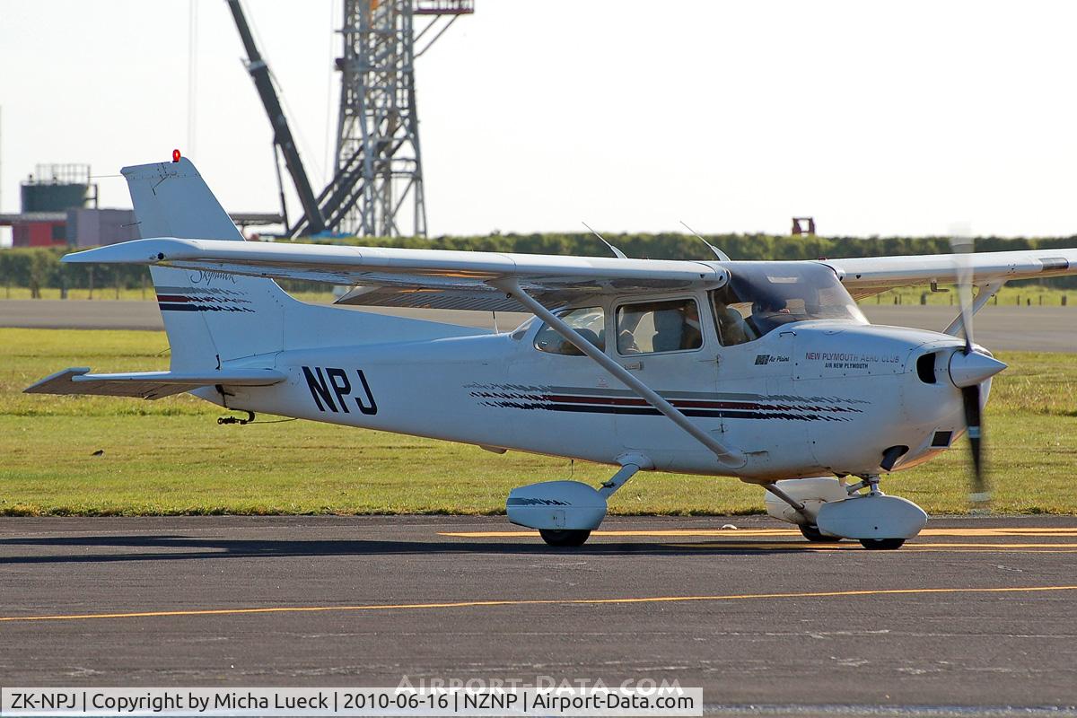 ZK-NPJ, Cessna 172R C/N 17280092, New Plymouth Aero Club