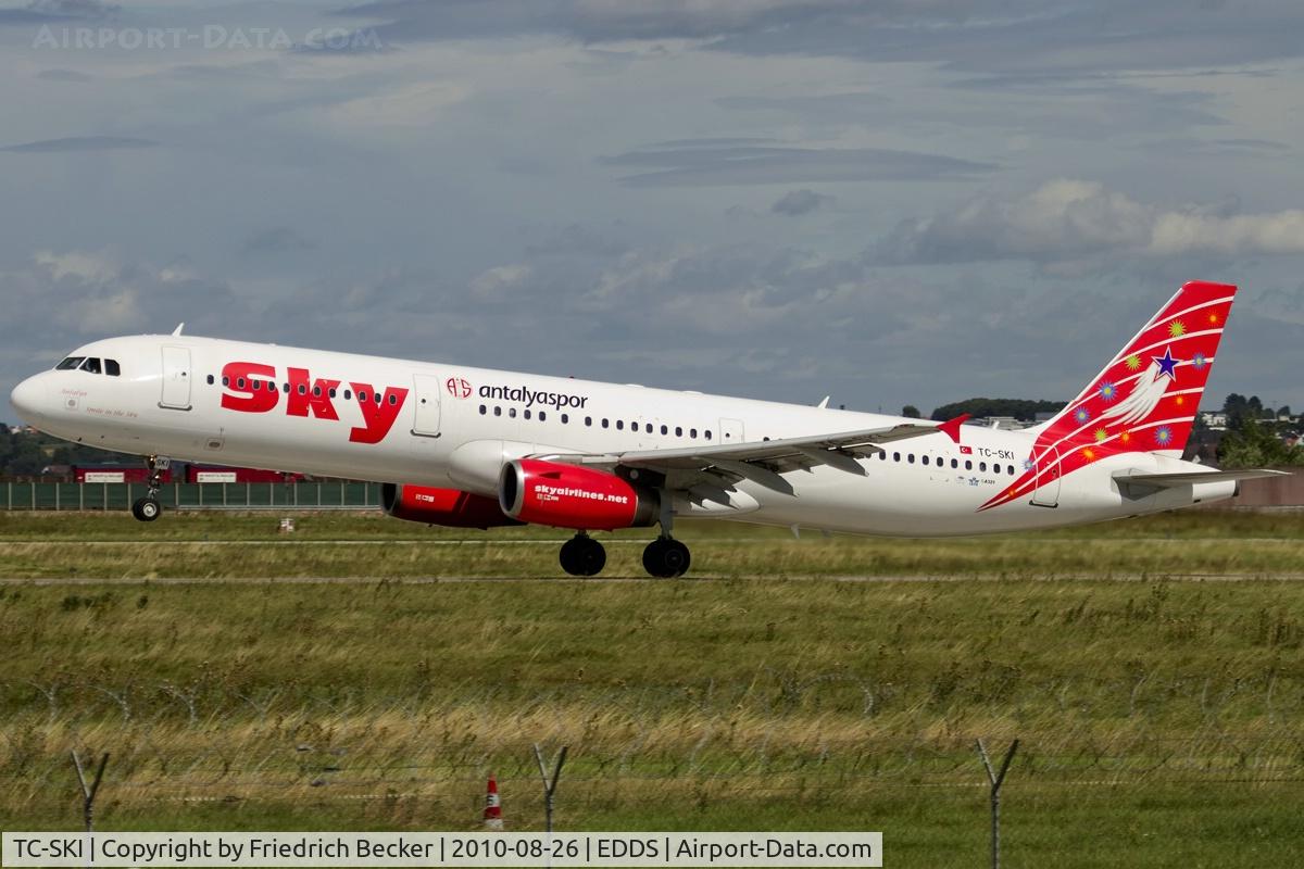 TC-SKI, 1998 Airbus A321-231 C/N 0811, departure from Stuttgart