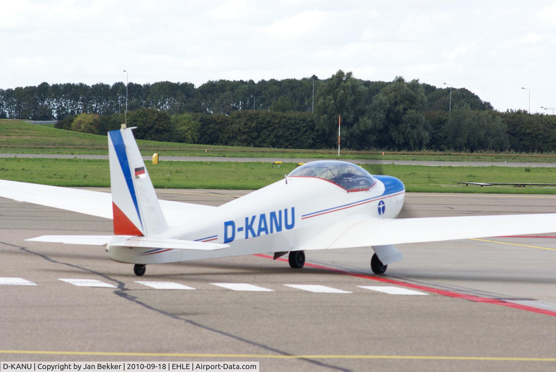 D-KANU, Schleicher ASK-16 C/N 16023, Platform Lelystad