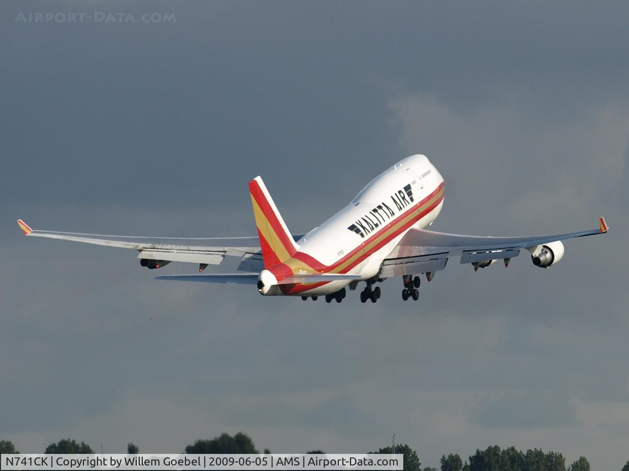 N741CK, 1989 Boeing 747-4H6 C/N 24315, Take off of the 