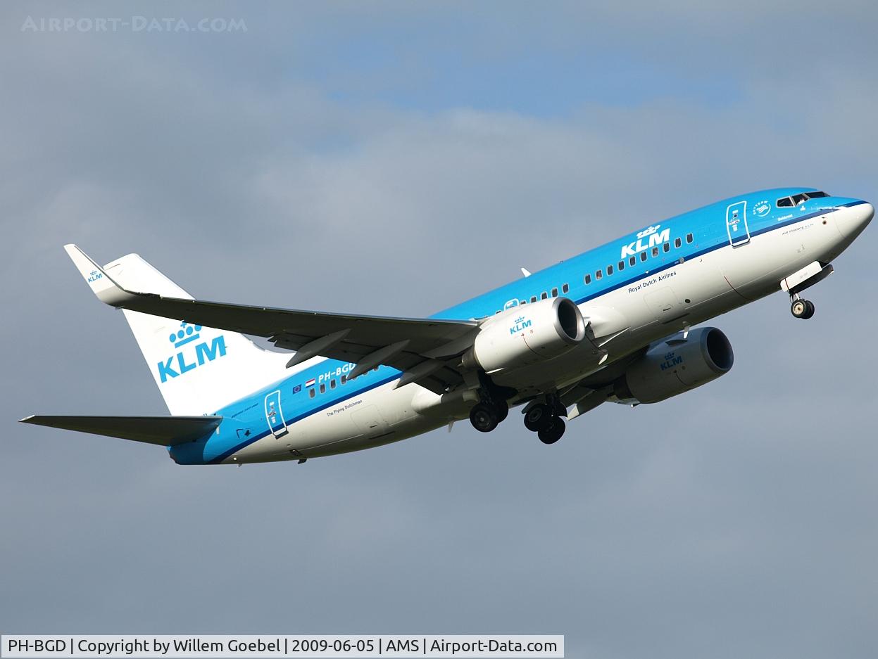 PH-BGD, 2008 Boeing 737-7K2 C/N 30366, Take off of the 