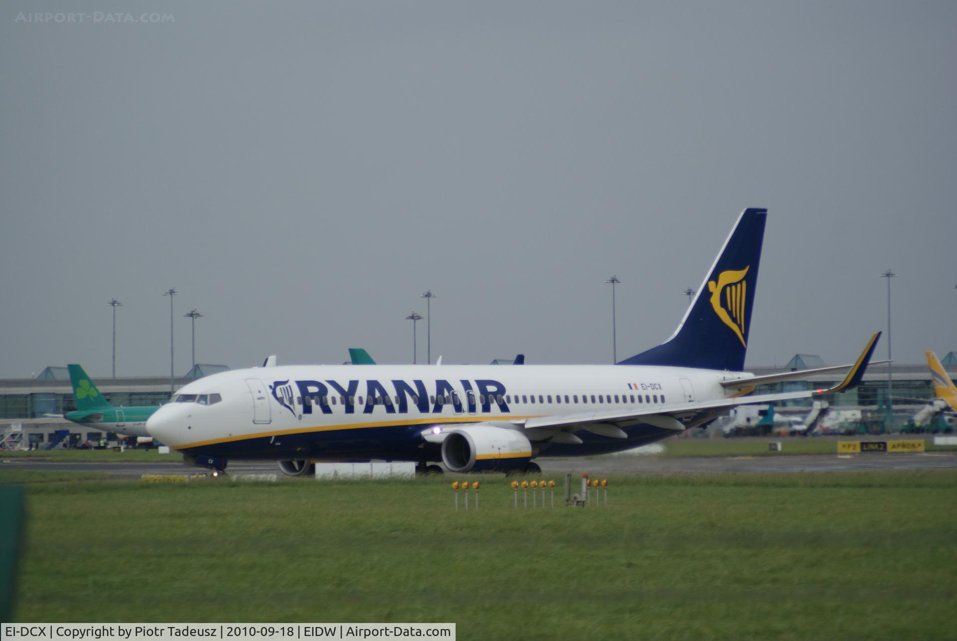 EI-DCX, 2004 Boeing 737-8AS C/N 33569, dublin