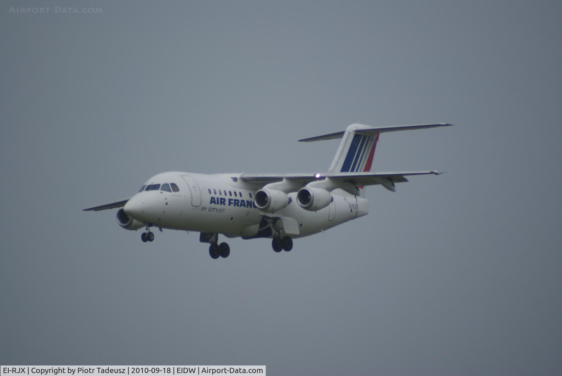EI-RJX, 2000 BAe Systems Avro 146-RJ85A C/N E.2372, dublin