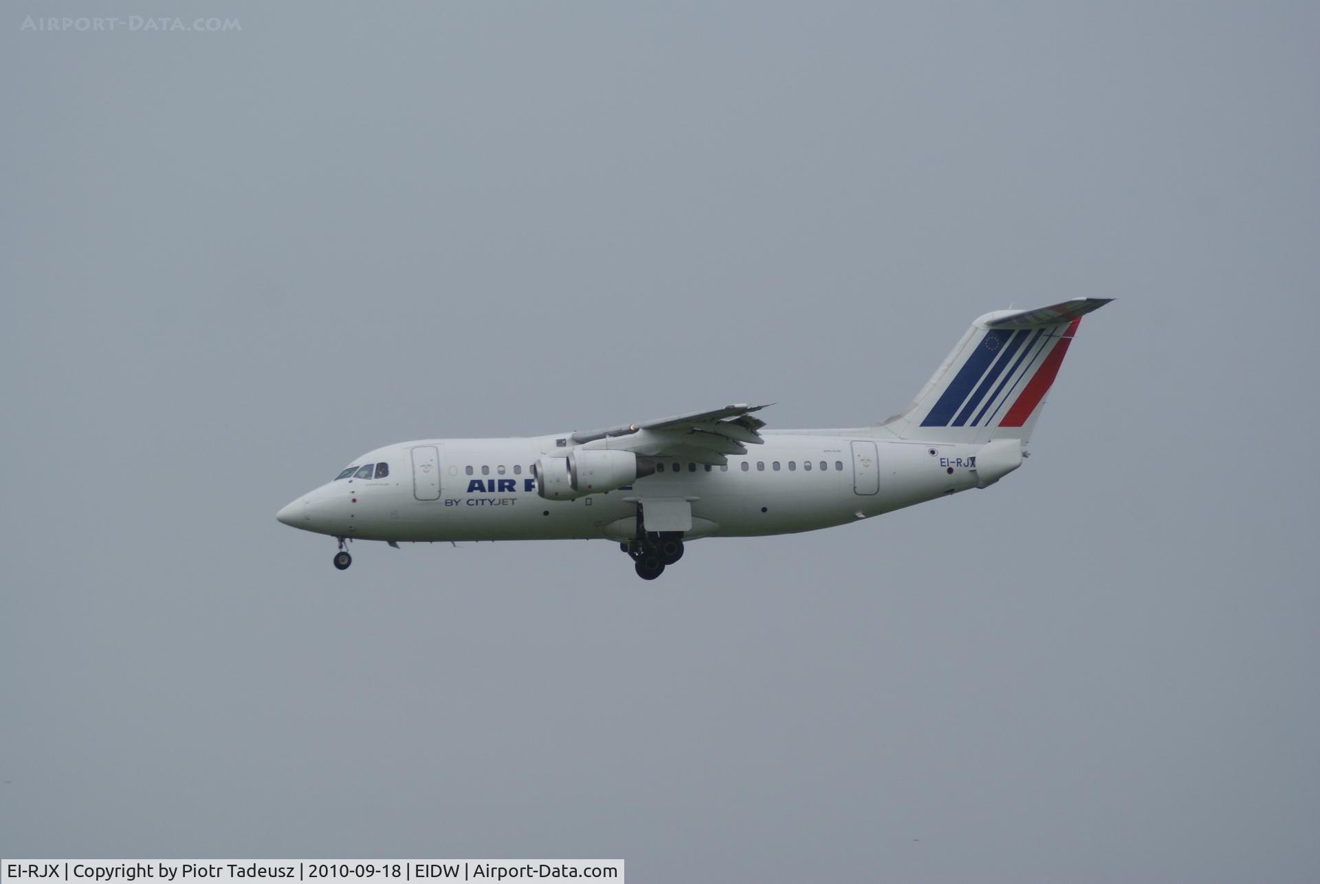 EI-RJX, 2000 BAe Systems Avro 146-RJ85A C/N E.2372, dublin