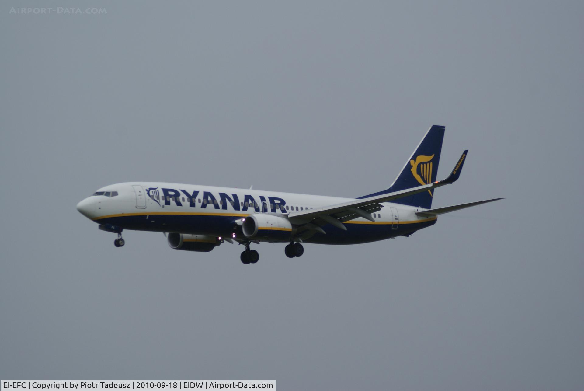 EI-EFC, 2009 Boeing 737-8AS C/N 35015, dublin