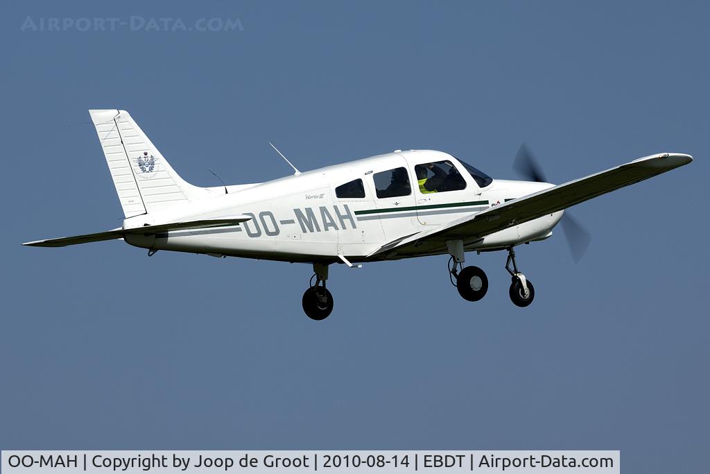 OO-MAH, Piper PA-28-161 Warrior III C/N 2842167, oldtimer fly-in 2010