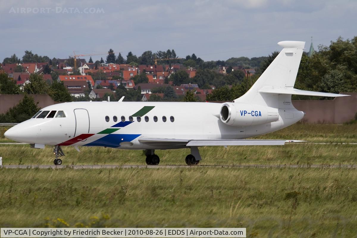 VP-CGA, 1999 Dassault Falcon 2000 C/N 100, decelerating after touchdown
