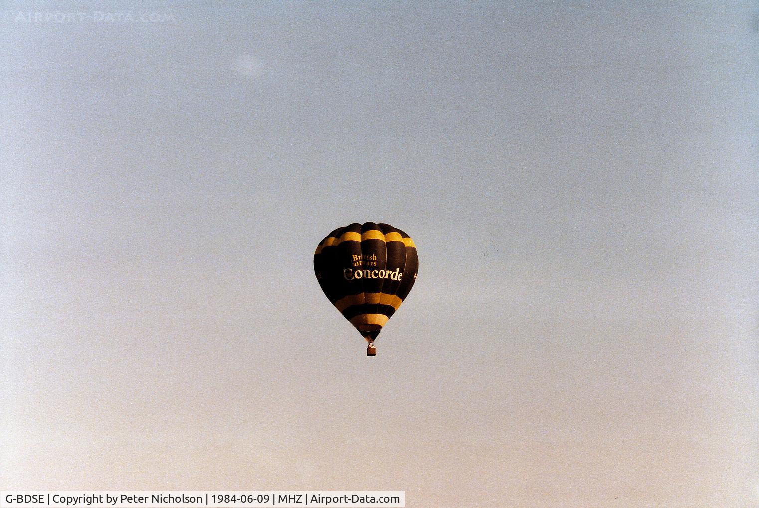G-BDSE, 1976 Cameron Balloons O-77 C/N 210, Cameron O-77 balloon of British Airways flown at the 1984 RAF Mildenhall Air Fete.