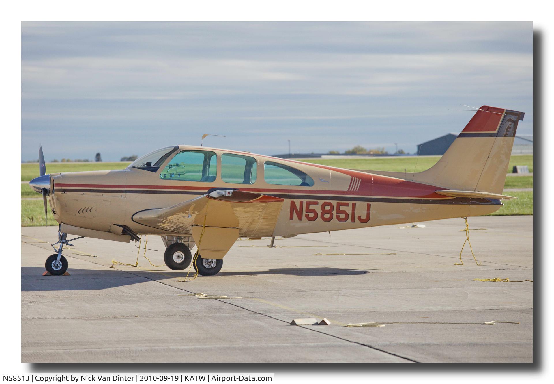 N5851J, 1965 Beech 35-C33 Debonair C/N CD-900, On the Ramp