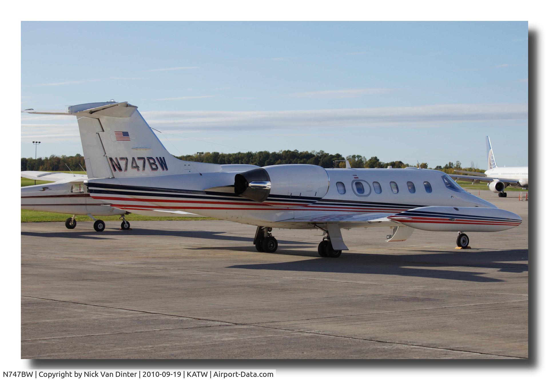 N747BW, 1984 Gates Learjet 35A C/N 594, On the Ramp