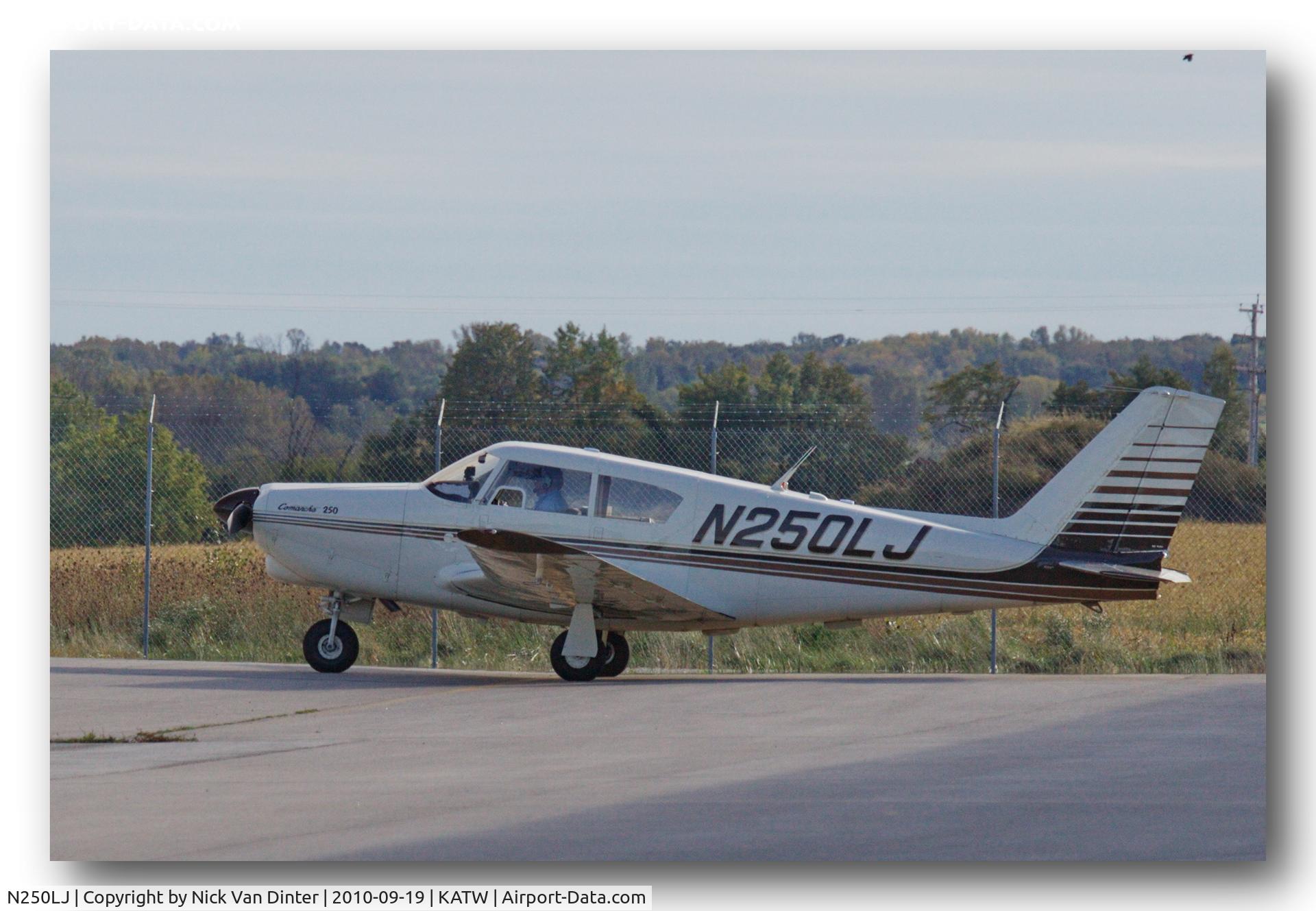 N250LJ, 1964 Piper PA-24-250 Comanche C/N 24-3393, On the Ramp
