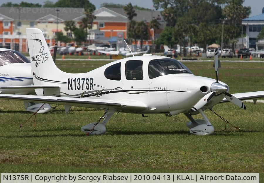 N137SR, 2006 Cirrus SR22 GTS C/N 1916, Sun-n-fun 2010