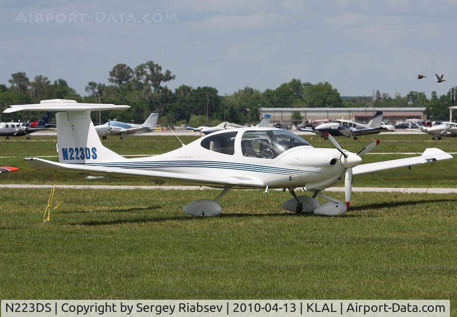 N223DS, 2002 Diamond DA-40 Diamond Star C/N 40.223, Sun-n-fun 2010