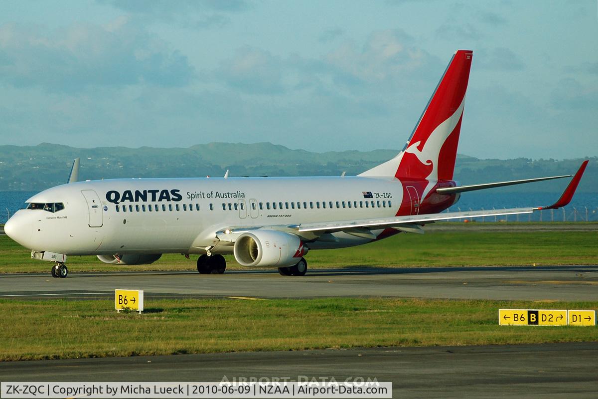 ZK-ZQC, 2009 Boeing 737-838 C/N 34202, At Auckland