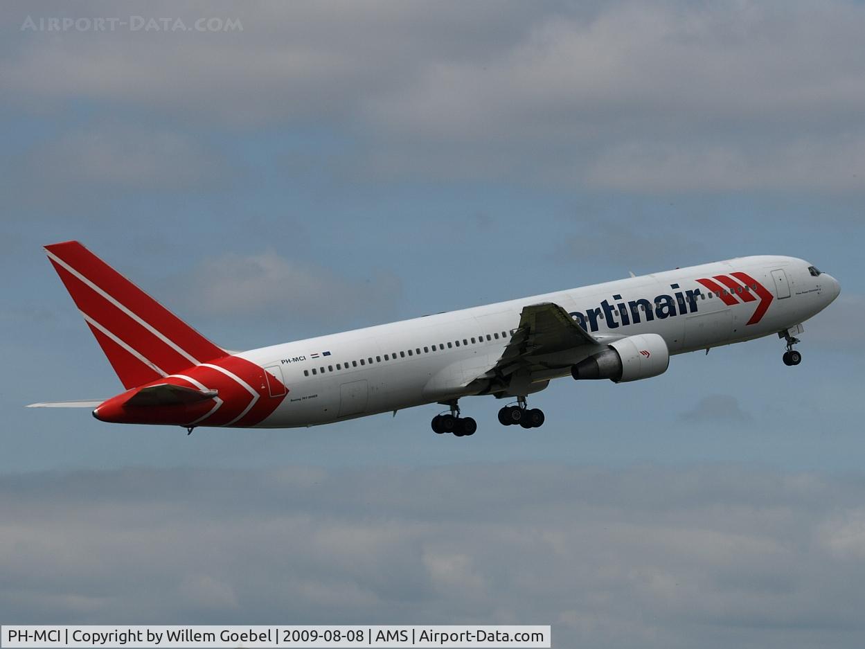 PH-MCI, 1991 Boeing 767-31A C/N 25312, Take off of the  