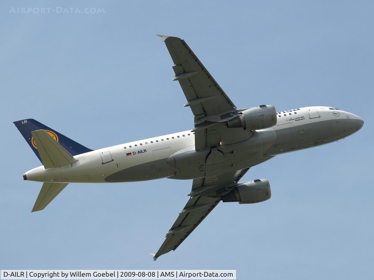 D-AILR, 1997 Airbus A319-114 C/N 723, Take off of the  