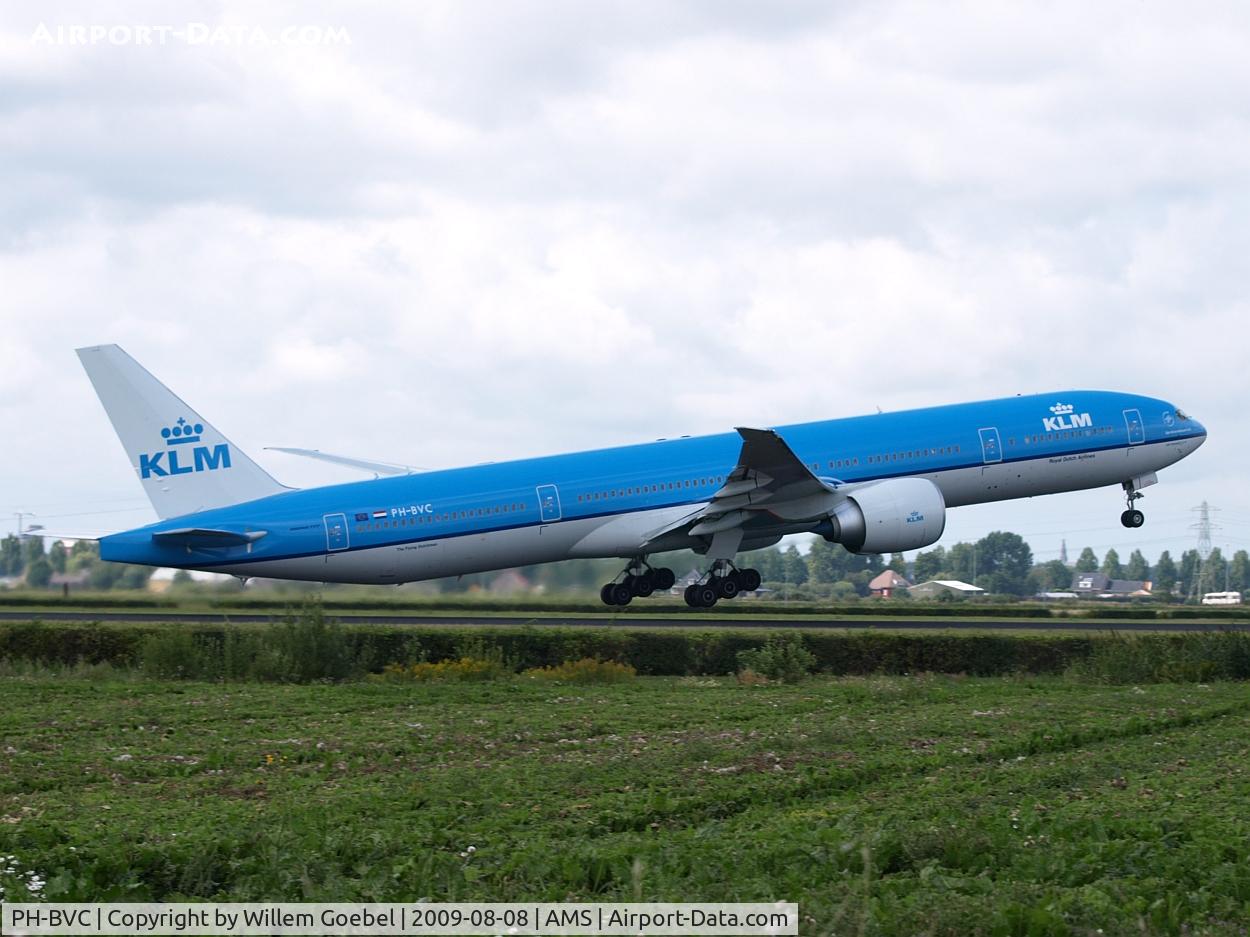 PH-BVC, 2009 Boeing 777-306/ER C/N 37582, Take off of the  