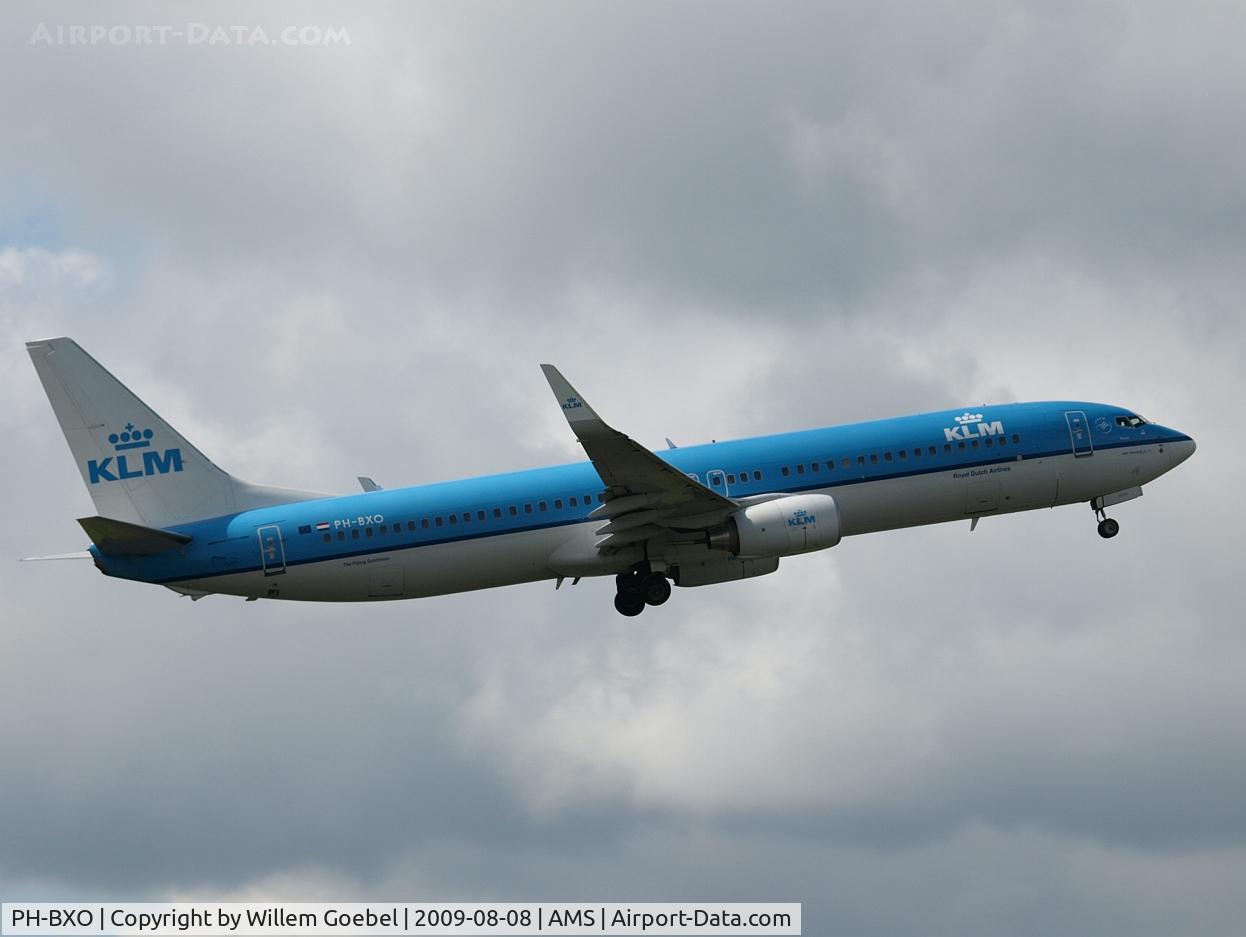 PH-BXO, 2001 Boeing 737-9K2 C/N 29599, Take off of the  