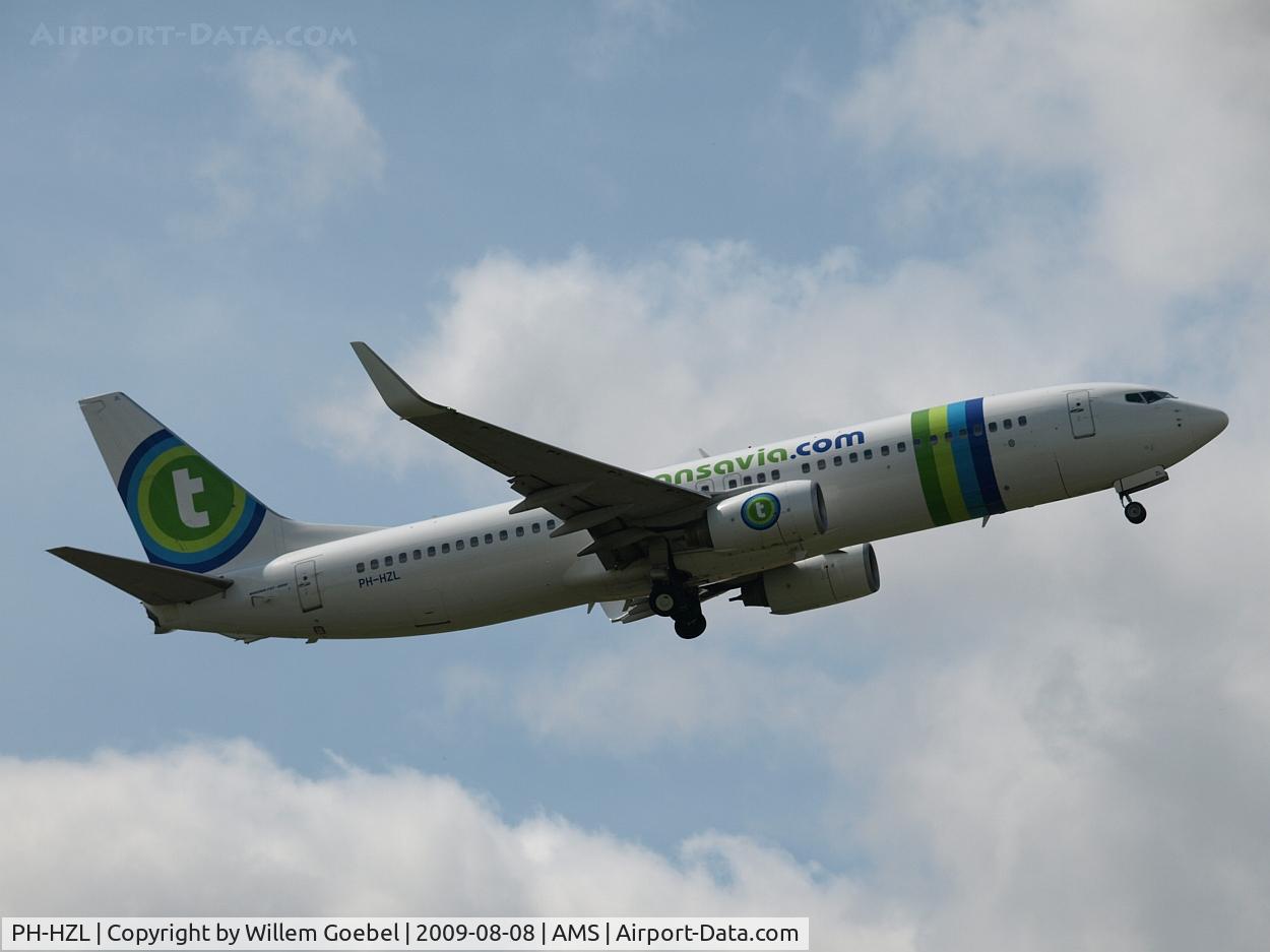 PH-HZL, 2001 Boeing 737-8K2 C/N 30391, Take off of the  