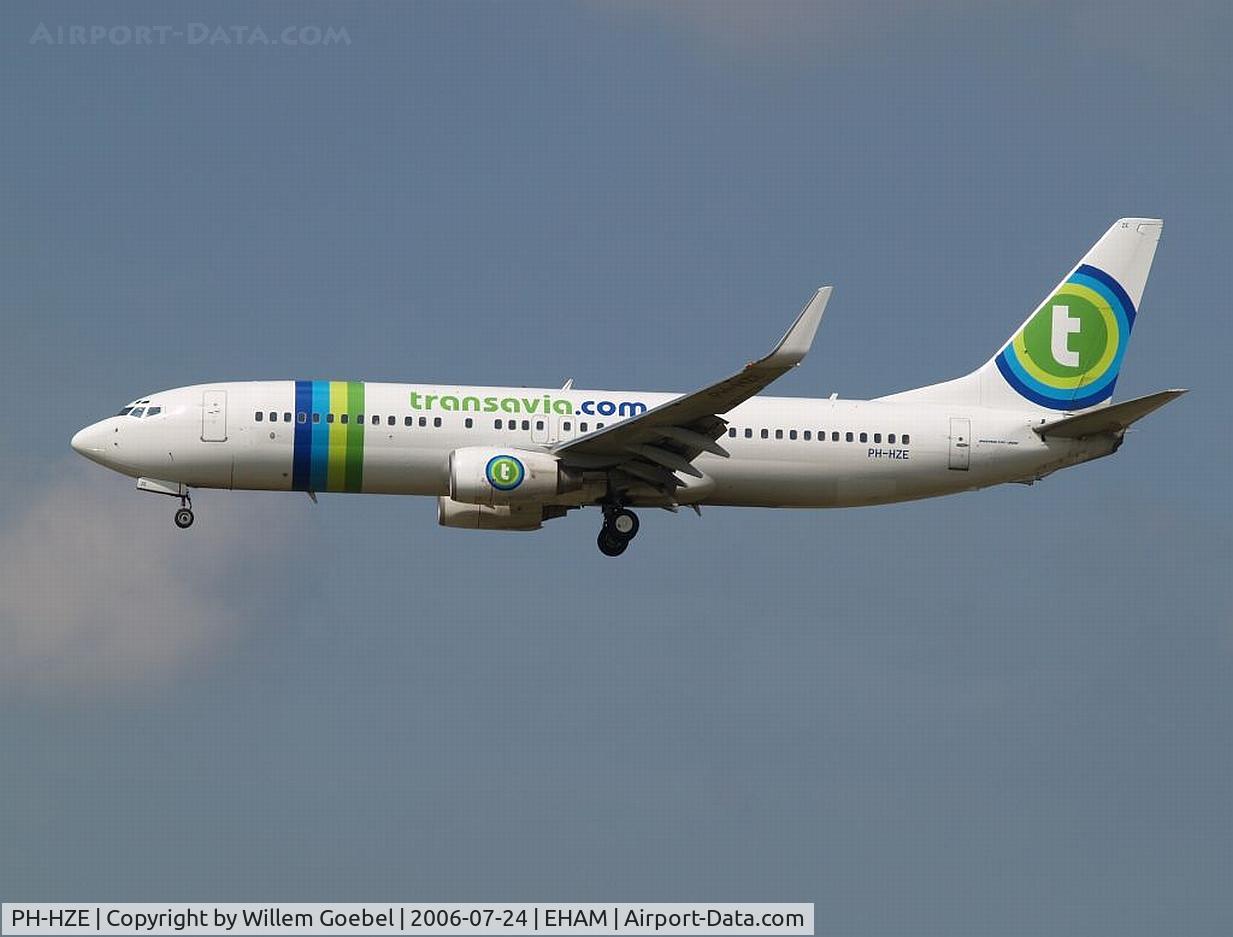 PH-HZE, 1999 Boeing 737-8K2 C/N 28377, Arrival on the 