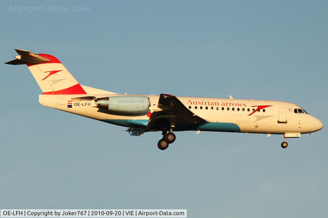 OE-LFH, 1995 Fokker 70 (F-28-0070) C/N 11554, Austrian arrows