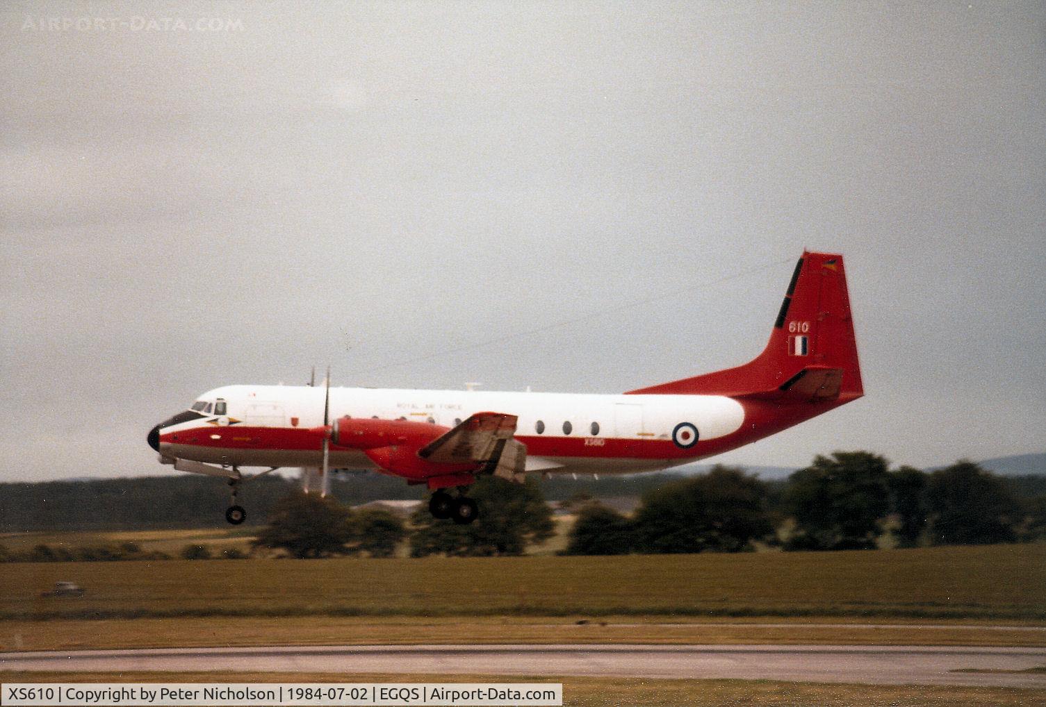 XS610, 1966 Hawker Siddeley HS-780 Andover E3 C/N Set 17, Andover E.3 of 115 Squadron landing on Runway 05 at RAF Lossiemouth in the Summr of 1984.