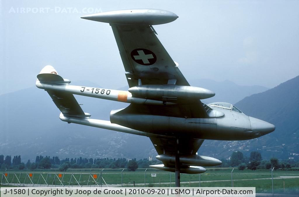 J-1580, De Havilland (F+W Emmen) DH-112 Venom FB.50 C/N 790, gateguard at Magadino. A few years later the aircraft was moved to Lodrino.