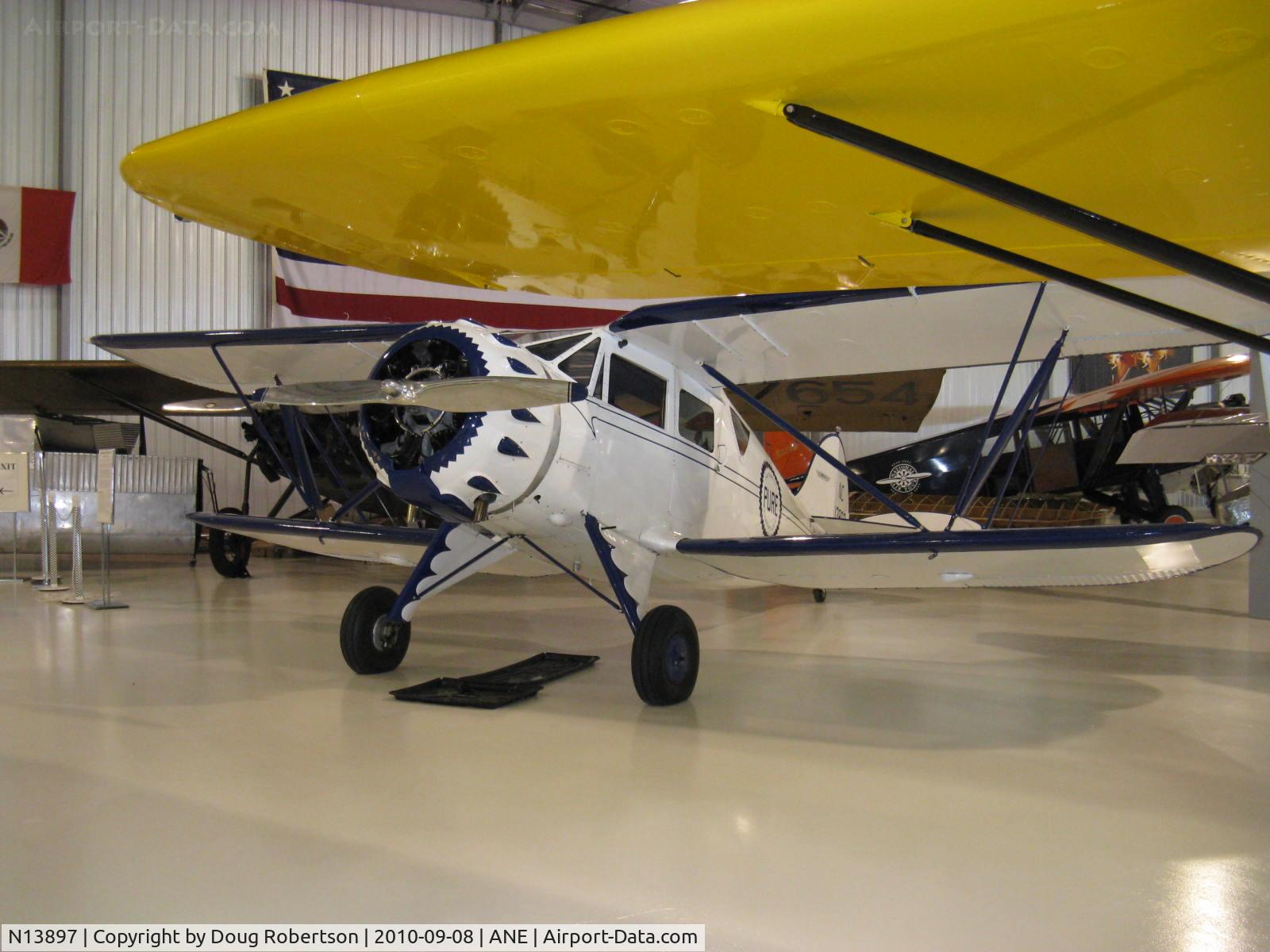 N13897, 1934 Waco UKC C/N 3842, 1934 Waco UKC, Continental W670 210 Hp, at Golden Wings Museum