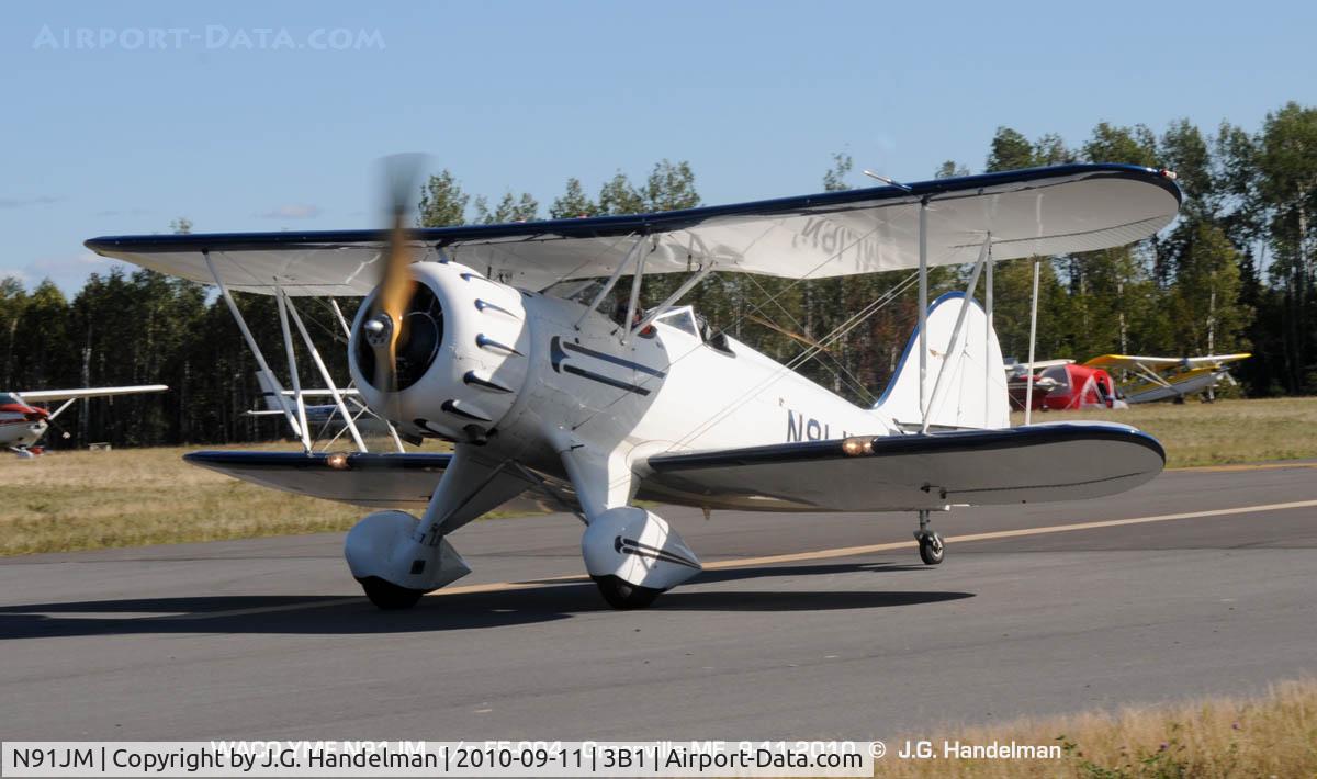 N91JM, 1986 Waco YMF C/N F5-004, taxiing @ Greenville ME