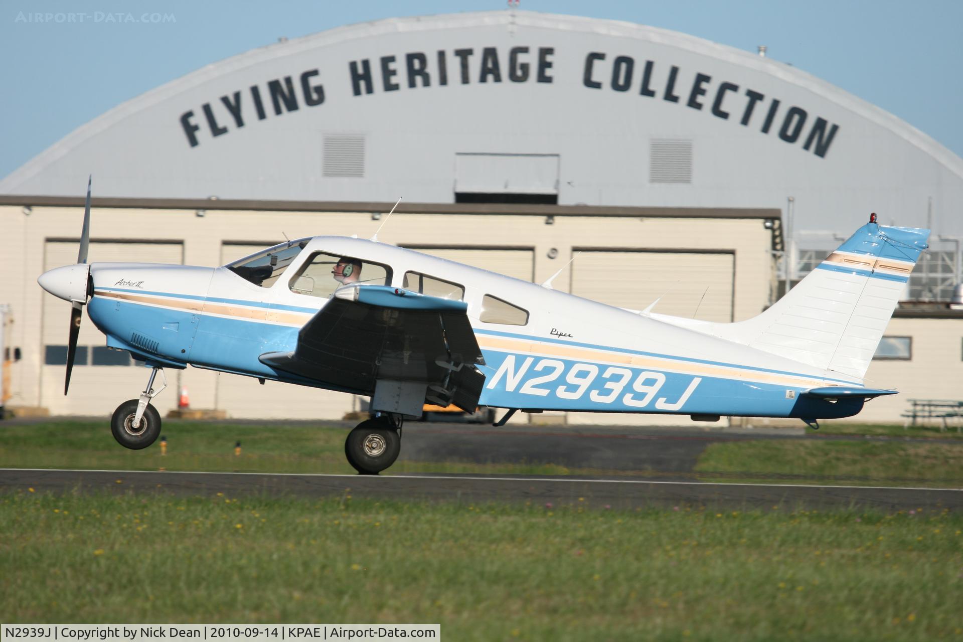 N2939J, 1979 Piper PA-28-181 C/N 28-7990576, KPAE