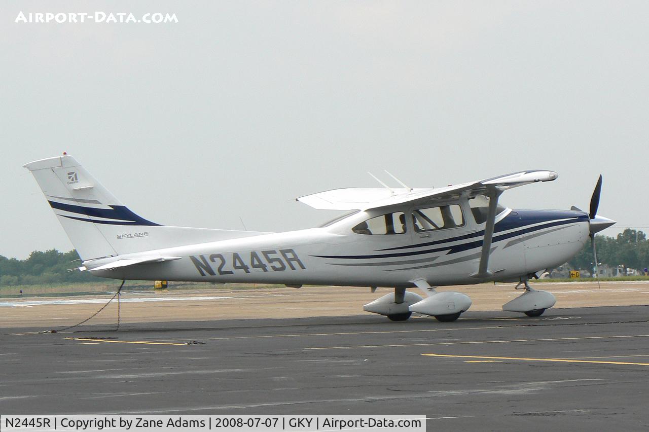 N2445R, 2005 Cessna 182T Skylane C/N 18281720, At Arlington Municipal Airport, TX