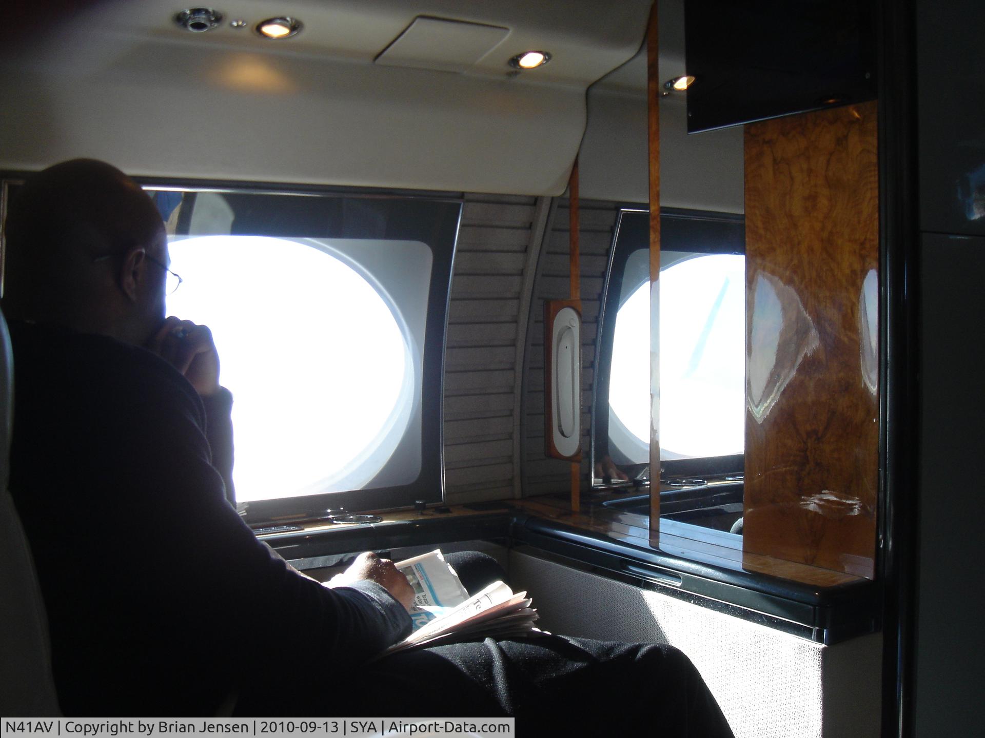 N41AV, 1969 Grumman G-1159 Gulfstream II C/N 61, Captain chair in front of jet lay-out.