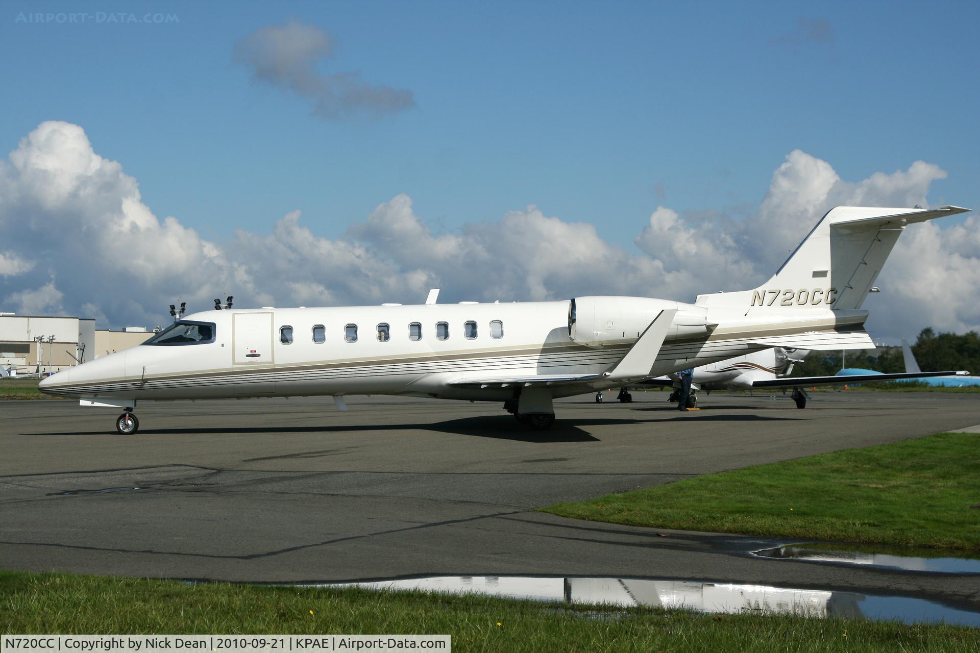 N720CC, 2000 Learjet 45 C/N 45-072, KPAE Taxying of the ramp on its way to Scottsdale AZ