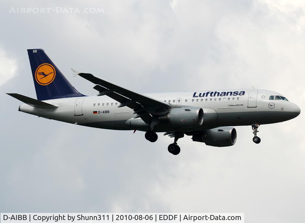 D-AIBB, 2010 Airbus A319-112 C/N 4182, Landing rwy 07R