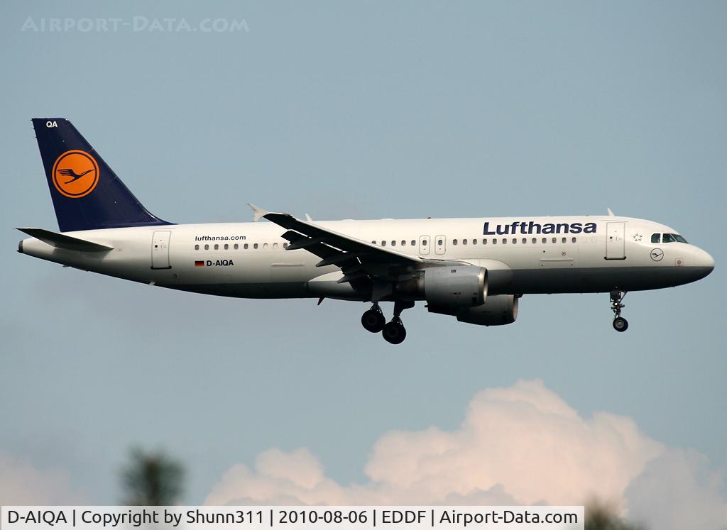 D-AIQA, 1991 Airbus A320-211 C/N 0172, Landing rwy 07L