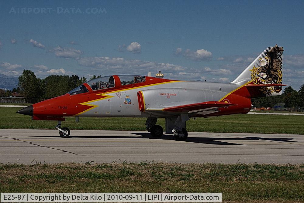 E25-87, CASA C-101EB Aviojet C/N EB01-87-101, Spain - Air Force CASA C-101EB Aviojet With special tail(Decoration Commemorating the 25th anniversary of the Patrulla Aguila.) and world champion 2010 markings
