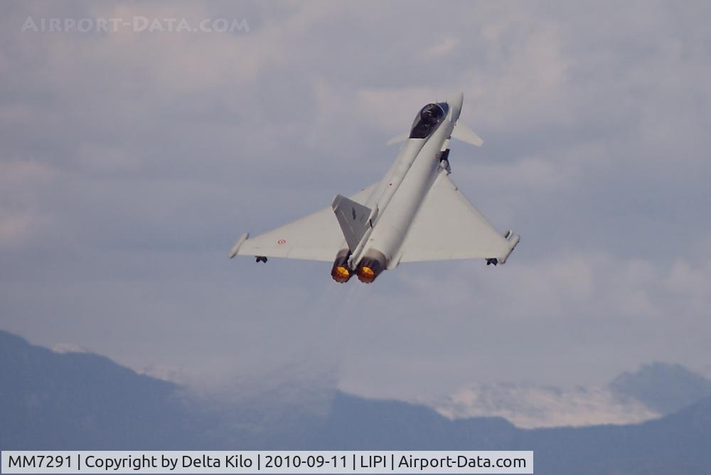 MM7291, Eurofighter EF-2000 Typhoon S C/N IS023, Italy - Air Force
Eurofighter EF-2000 Typhoon S
MM7291 / 4-11 (cn IS023)