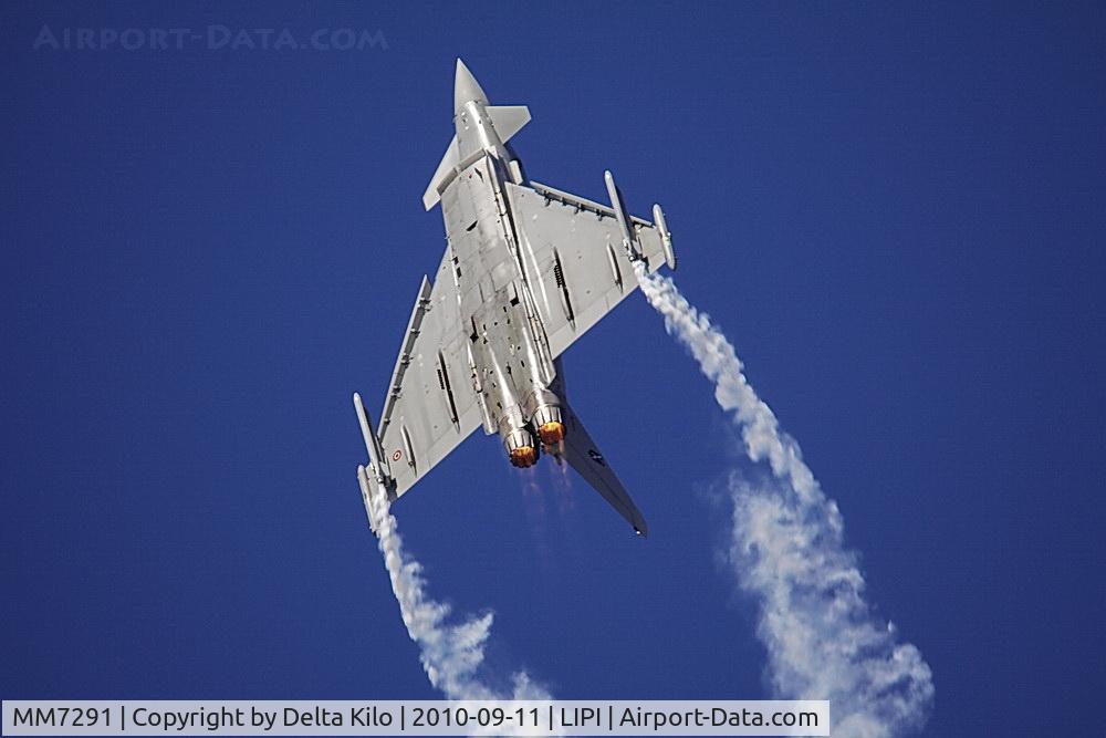 MM7291, Eurofighter EF-2000 Typhoon S C/N IS023, Italy - Air Force
Eurofighter EF-2000 Typhoon S
MM7291 / 4-11 (cn IS023)
