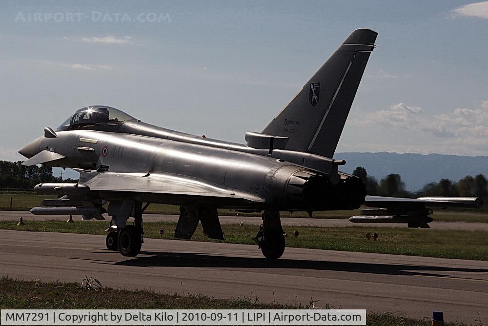 MM7291, Eurofighter EF-2000 Typhoon S C/N IS023, Italy - Air Force
Eurofighter EF-2000 Typhoon S
MM7291 / 4-11 (cn IS023)