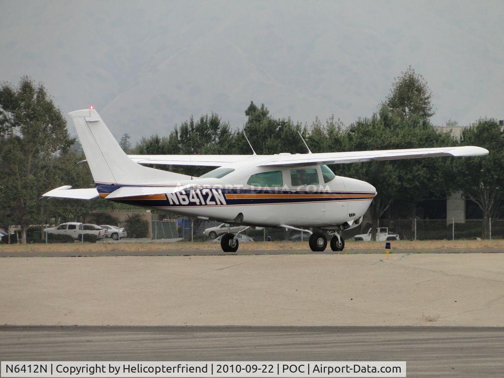 N6412N, 1978 Cessna T210N Turbo Centurion C/N 21062988, Preflighting and waiting for clearance to take off on runway 26L
