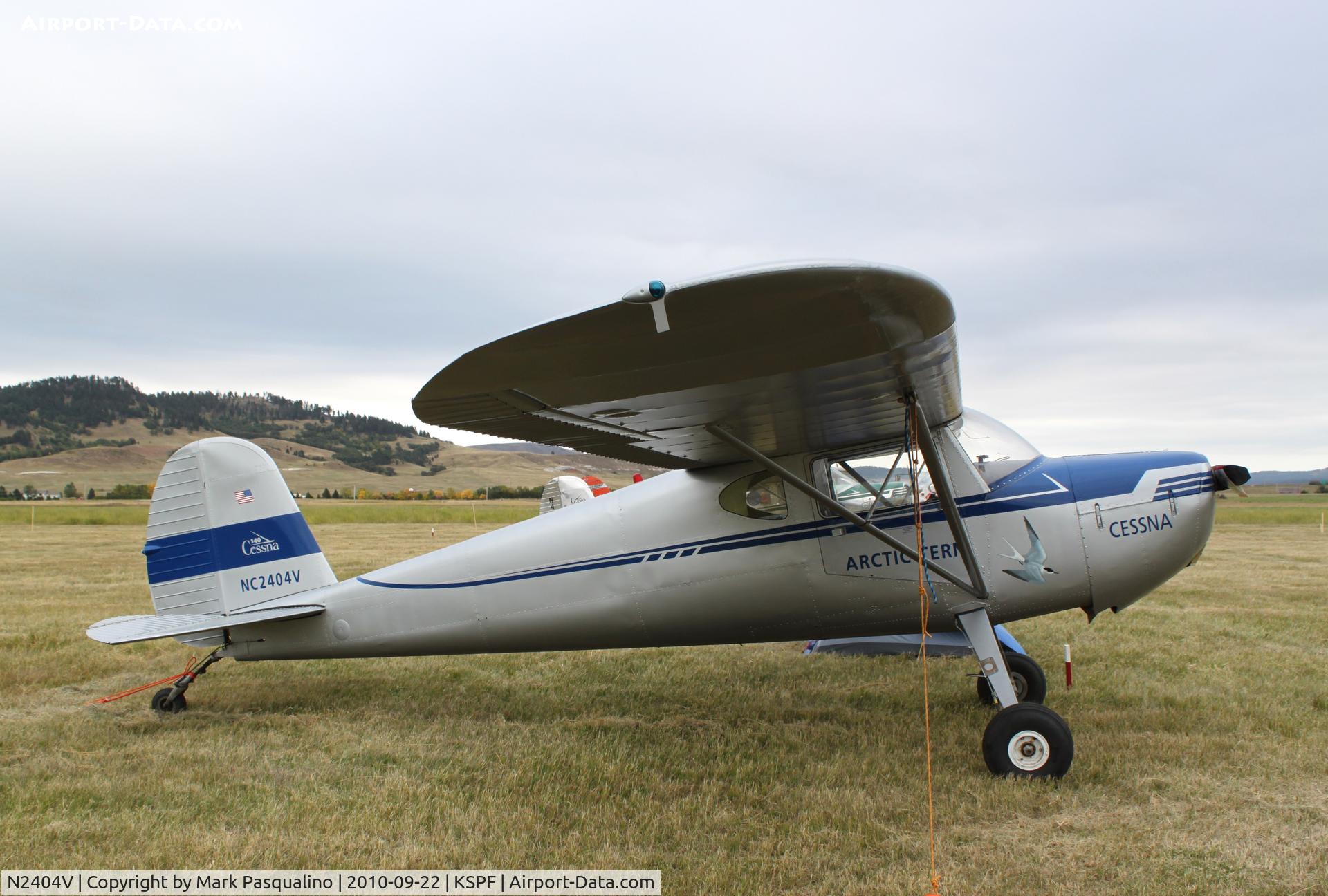 N2404V, 1948 Cessna 140 C/N 14647, Cessna 140