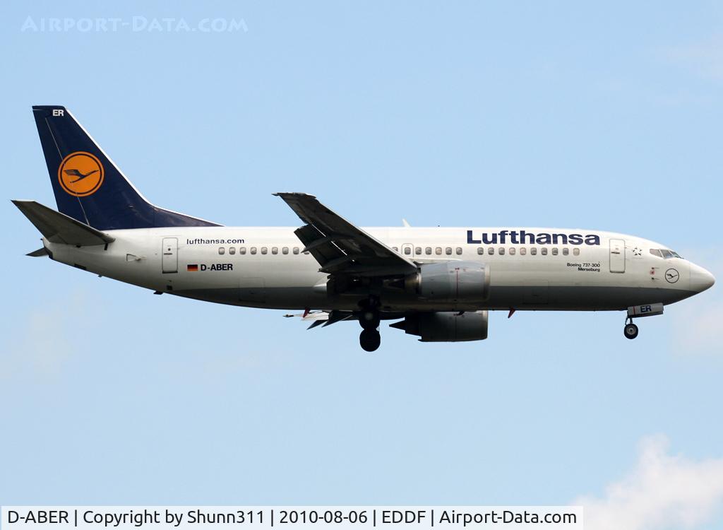 D-ABER, 1992 Boeing 737-330 C/N 26431, Landing rwy 07L