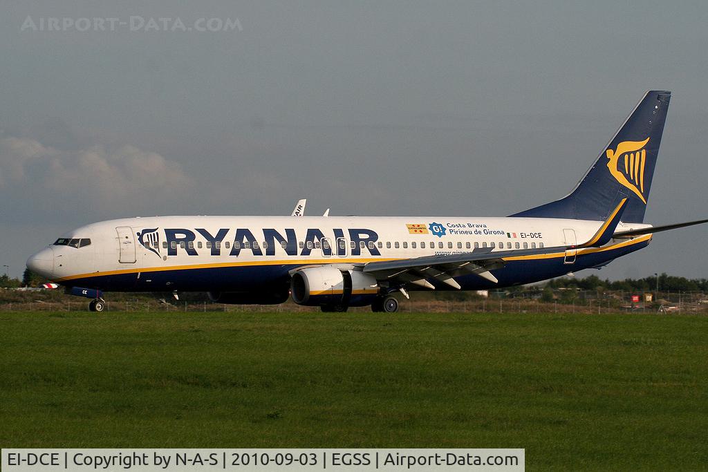 EI-DCE, 2004 Boeing 737-8AS C/N 33563, Arriving
