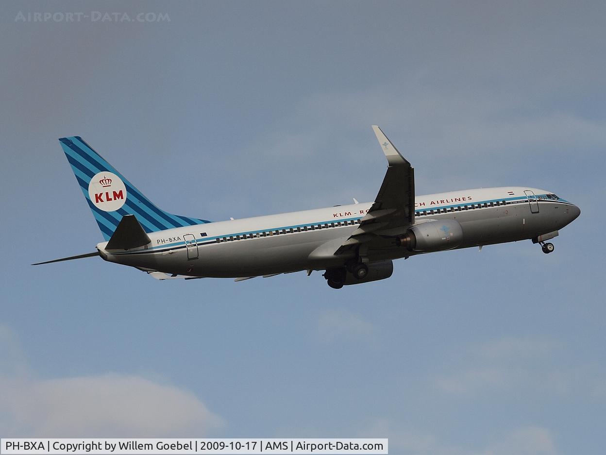 PH-BXA, 1998 Boeing 737-8K2 C/N 29131, Repaint in old KLM colours