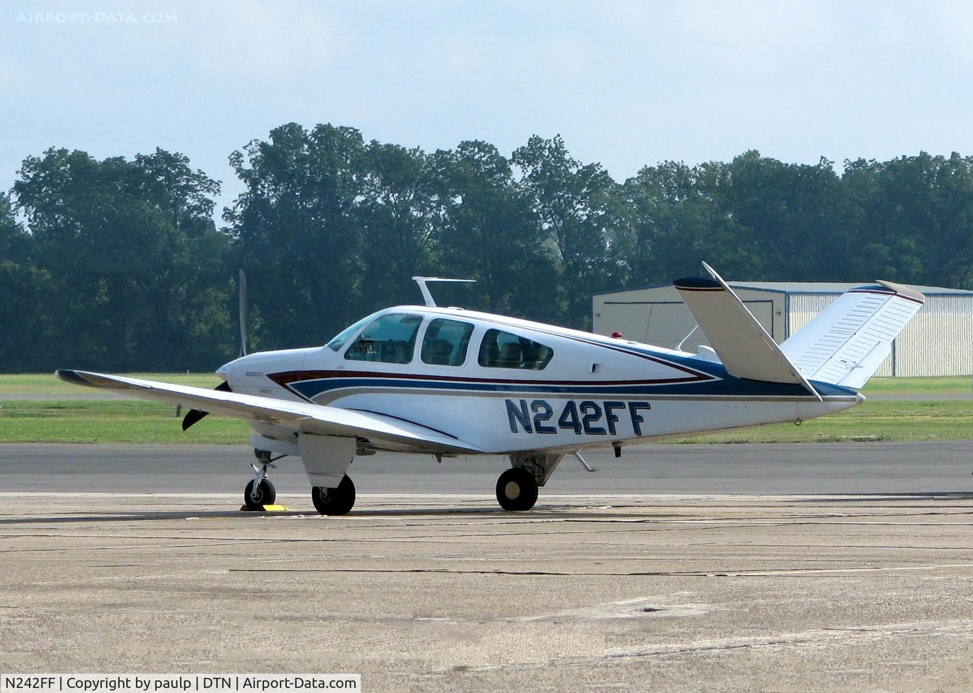 N242FF, 1971 Beech V35B Bonanza C/N D-9220, At Downtown Shreveport.