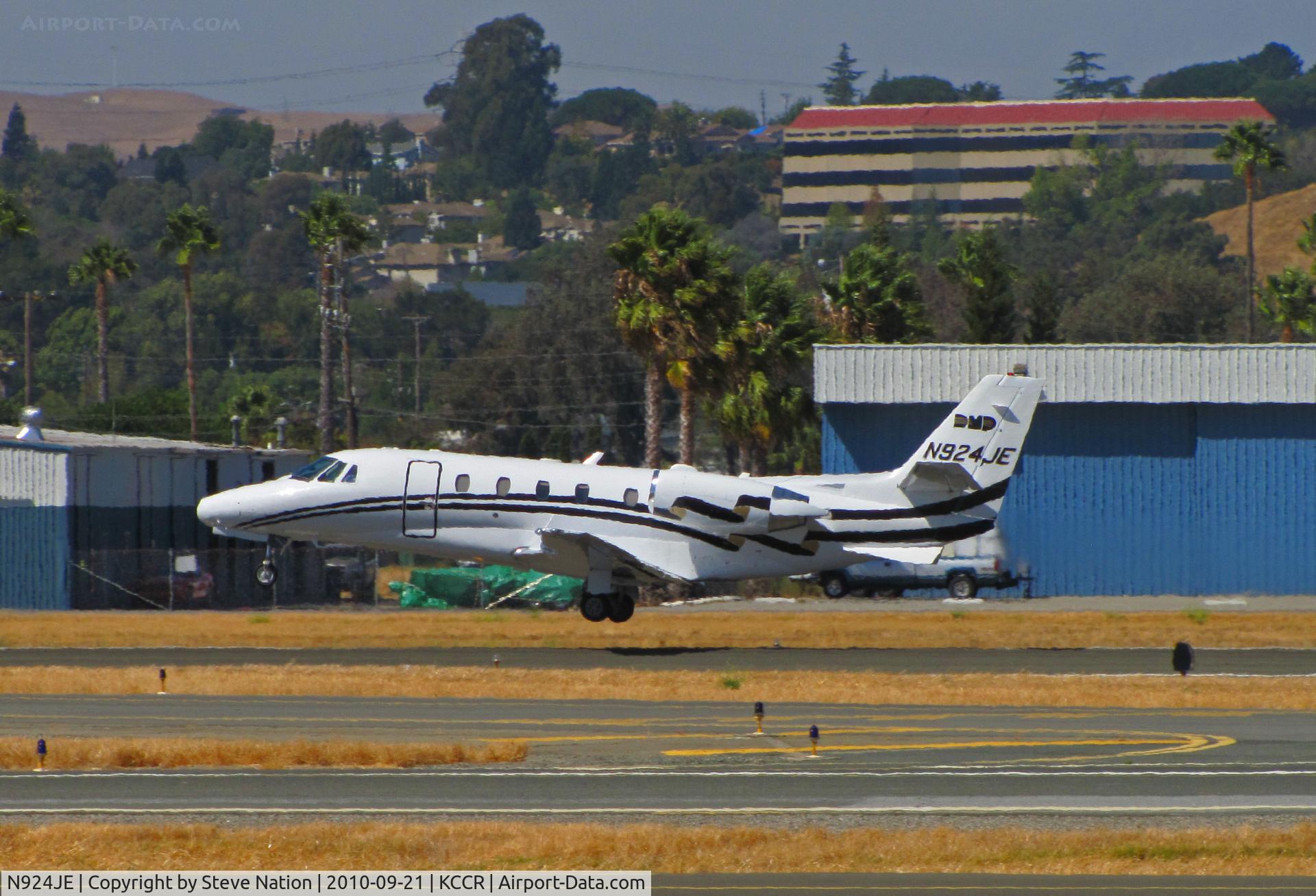 N924JE, 2001 Cessna 560XL Citation Excel C/N 560-5138, AEEH-DMP LLC (