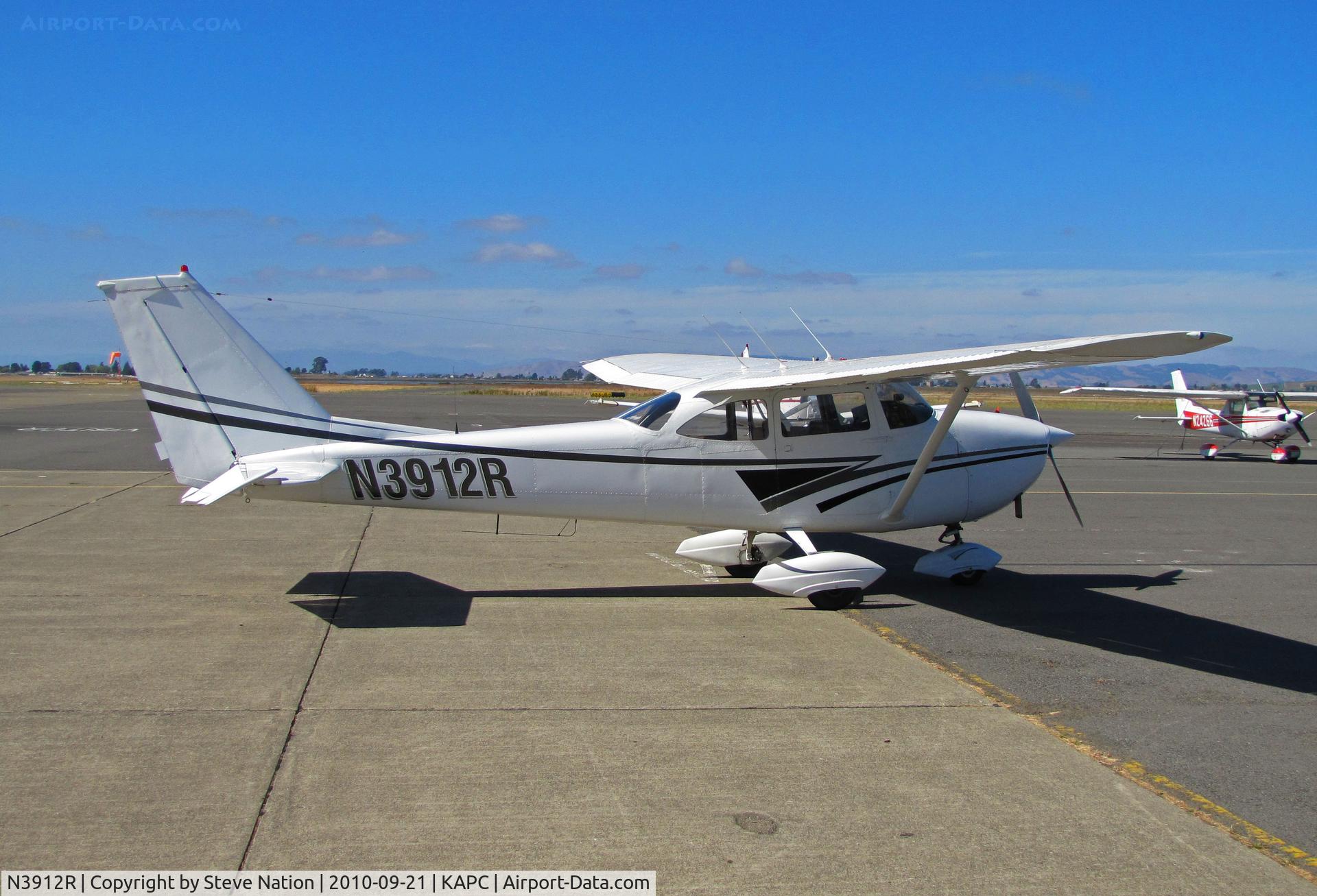 N3912R, 1966 Cessna 172H C/N 17255412, 1966 Cessna 172H for charter flight @ Napa, CA (KAPC)